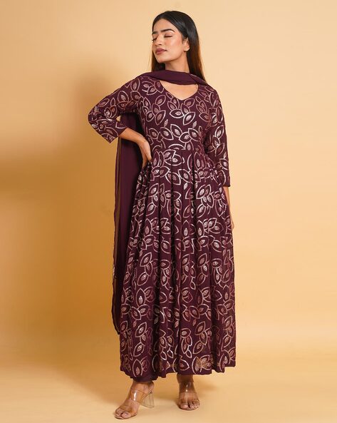 Embellished V-Neck Kurta Set