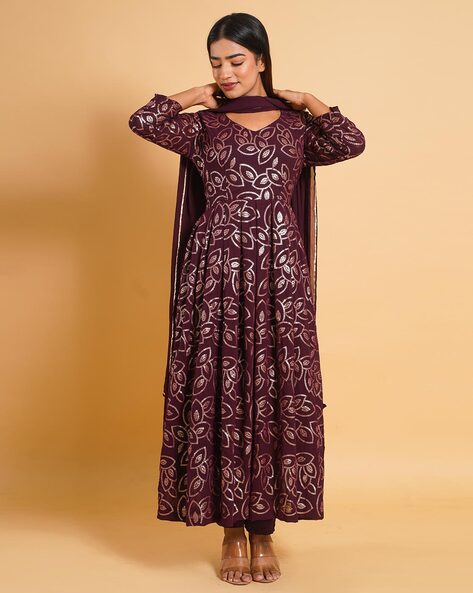 Embellished V-Neck Kurta Set