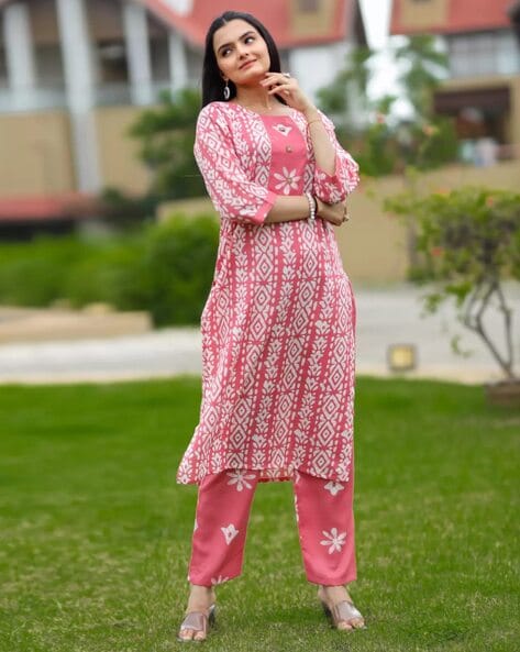 Geometric Print Straight Kurta Set