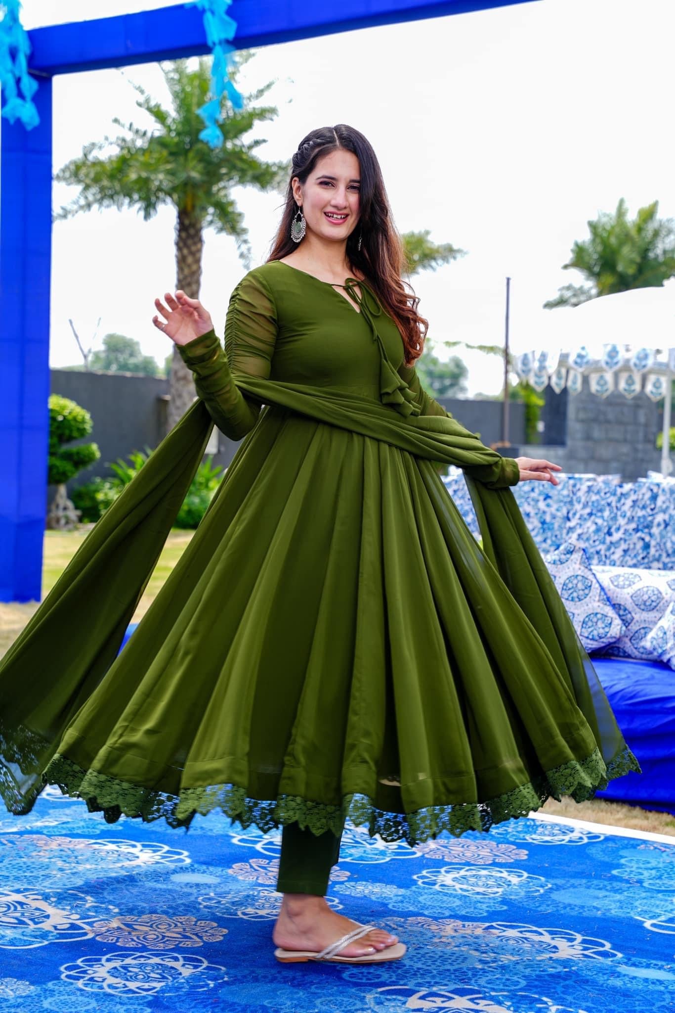 Green Georgette Suit With Trousers & Dupatta